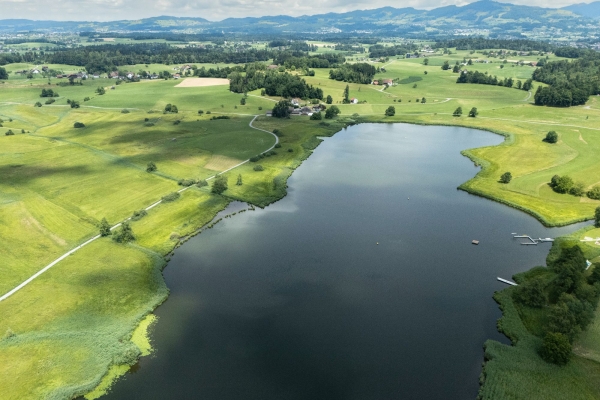 TOP 10: GRANDIOSER ALPENBLICK UND IDYLLISCHER KLEINER SEE